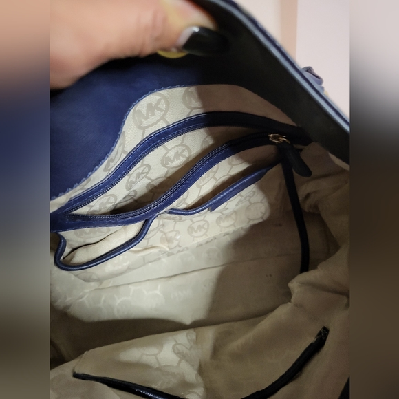 MICHAEL KORS BLUE LEATHER BAG - Picture 5 of 7